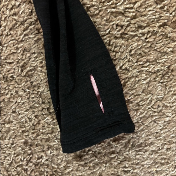 Under Armour Women's Pink and Black Sweatshirt 1/4 zipper Pretty Great condition - Picture 7 of 12